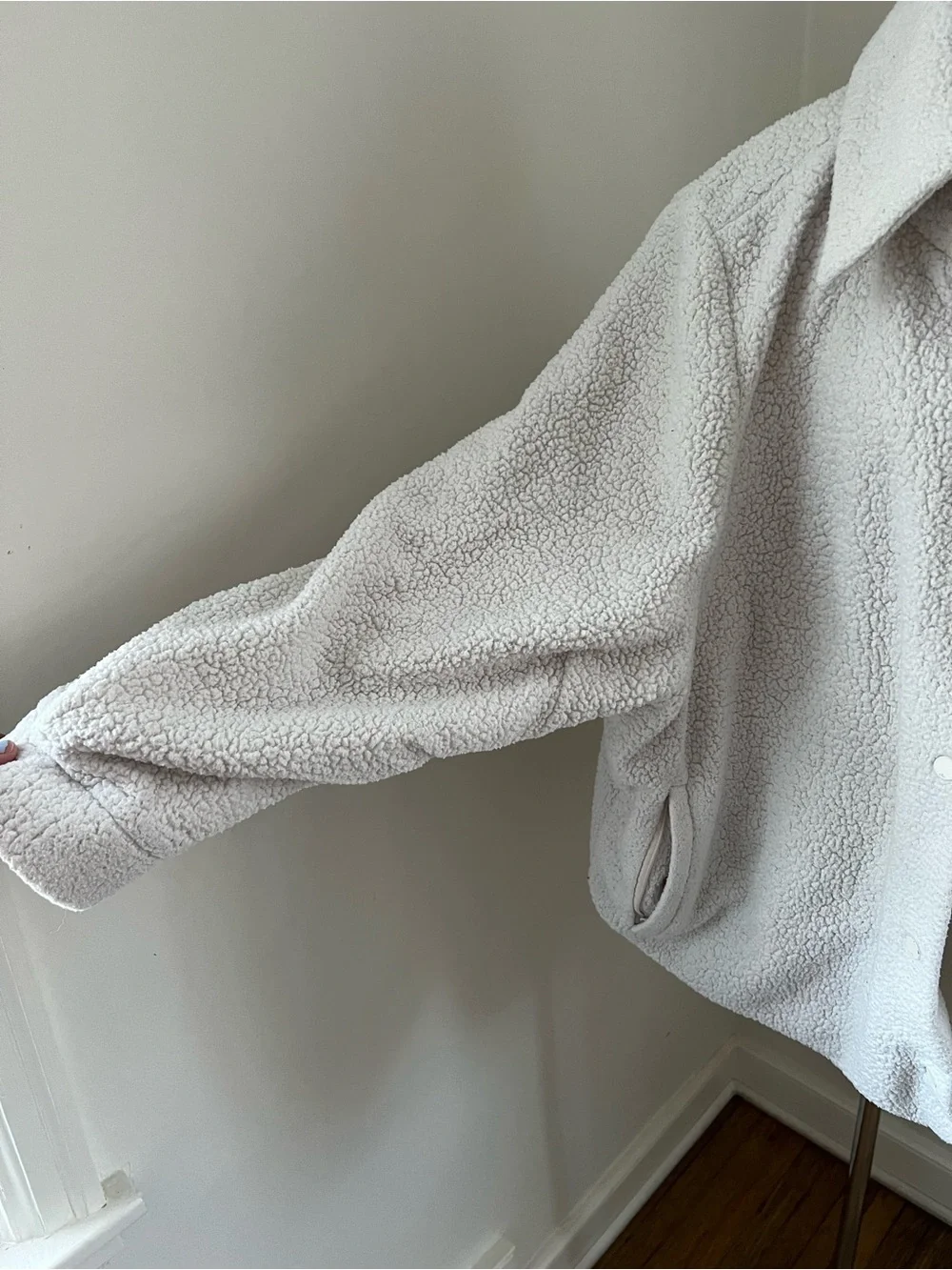 ALO Yoga Ivory Sherpa Snap-Front Jacket